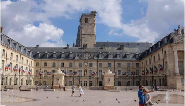 Visiter Dijon et ses alentours, Maison Philippe Le Bon en Bourgogne